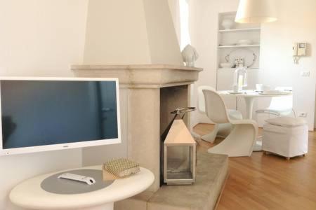Di Punto In Bianco Home Verona Esterno foto